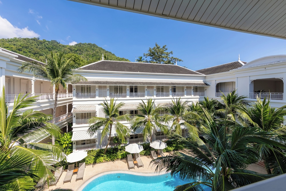 OUTRIGGER Koh Samui Beach Resort — Hotel building in Lamai Beach, Surat Thani