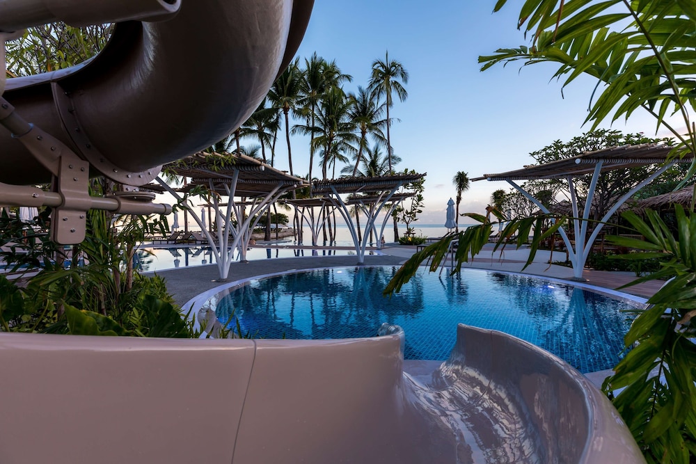 OUTRIGGER Koh Samui Beach Resort — Swimming pool in Lamai Beach, Surat Thani