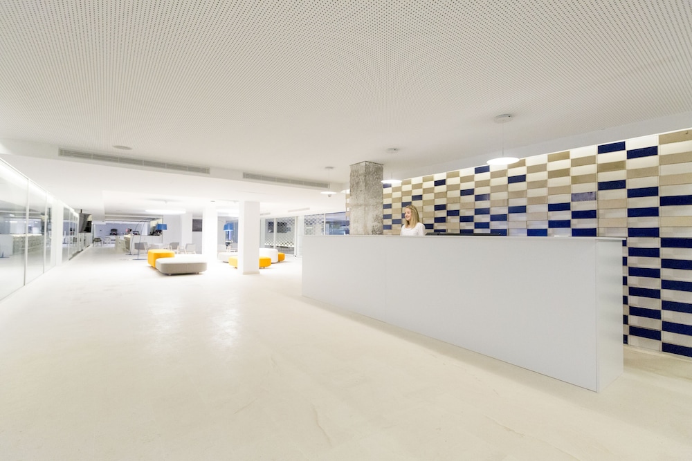 Ebano Hotel Apartments & Spa — Hotel building in Playa d'en Bossa, Balearic Islands