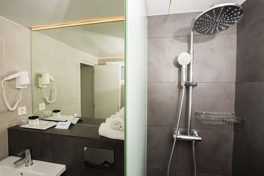 Ebano Hotel Apartments & Spa — Hotel rooms in Playa d'en Bossa, Balearic Islands