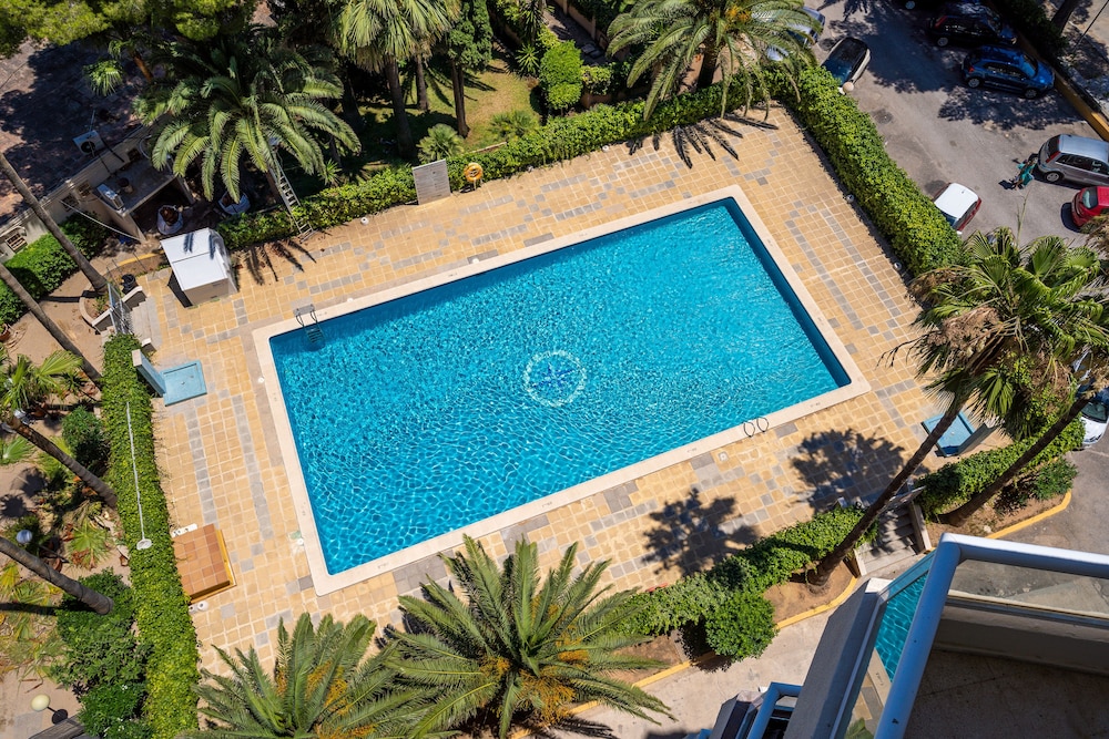 Las Palomas Apartments Econotels — Swimming pool in Palma Nova, Balearic Islands
