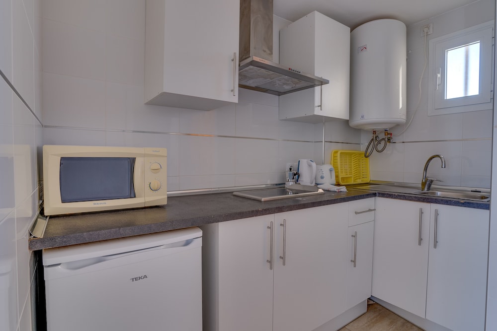Las Palomas Apartments Econotels — Hotel rooms in Palma Nova, Balearic Islands