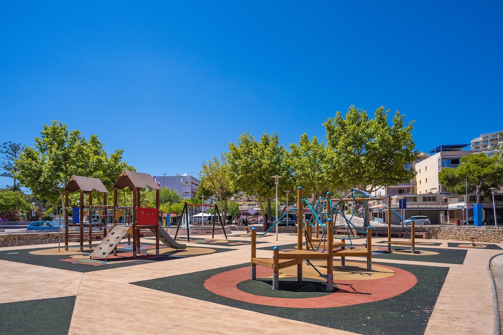 Las Palomas Apartments Econotels — Attractions for children in Palma Nova, Balearic Islands