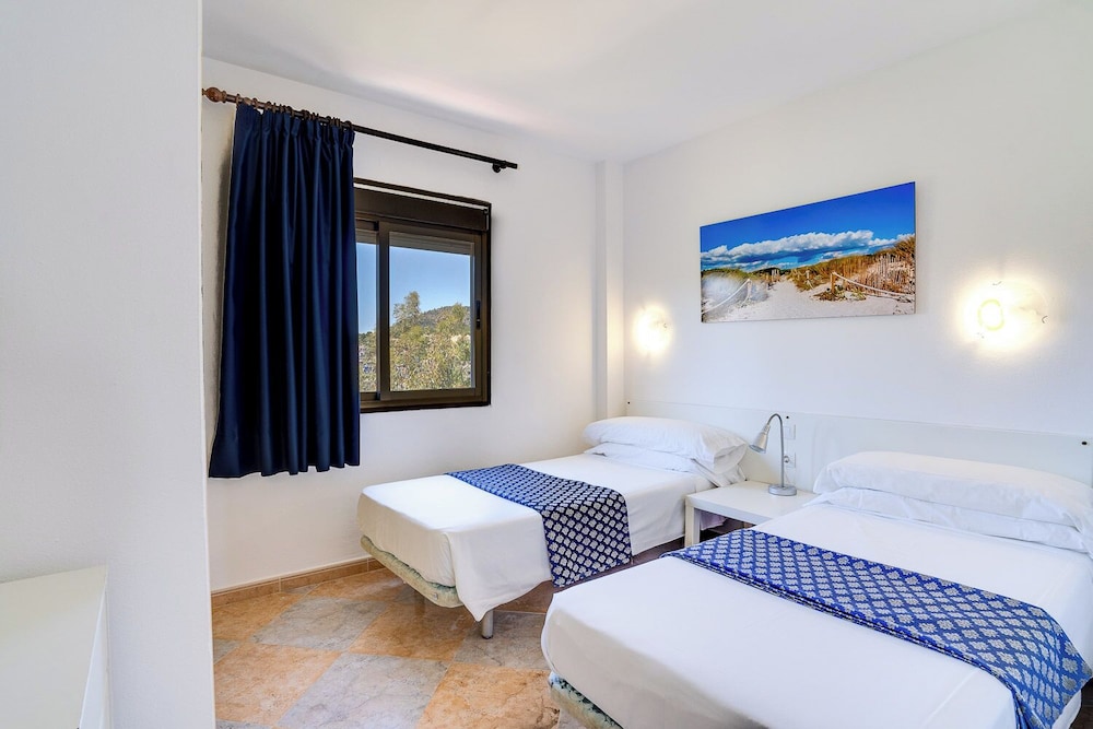 Las Palomas Apartments Econotels — Hotel rooms in Palma Nova, Balearic Islands