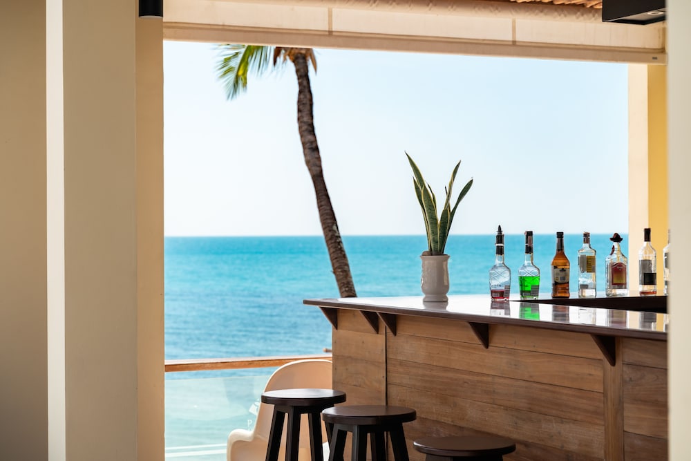 Pavilion Samui Villas & Resort — Restaurant & bars in Lamai Beach, Surat Thani