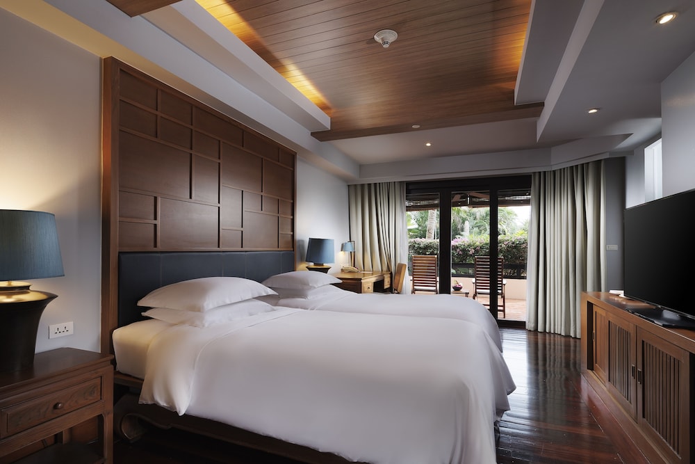 Renaissance Koh Samui Resort & Spa — Hotel rooms in Lamai Beach, Surat Thani