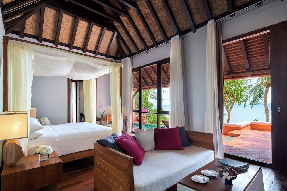 Renaissance Koh Samui Resort & Spa — Hotel rooms in Lamai Beach, Surat Thani