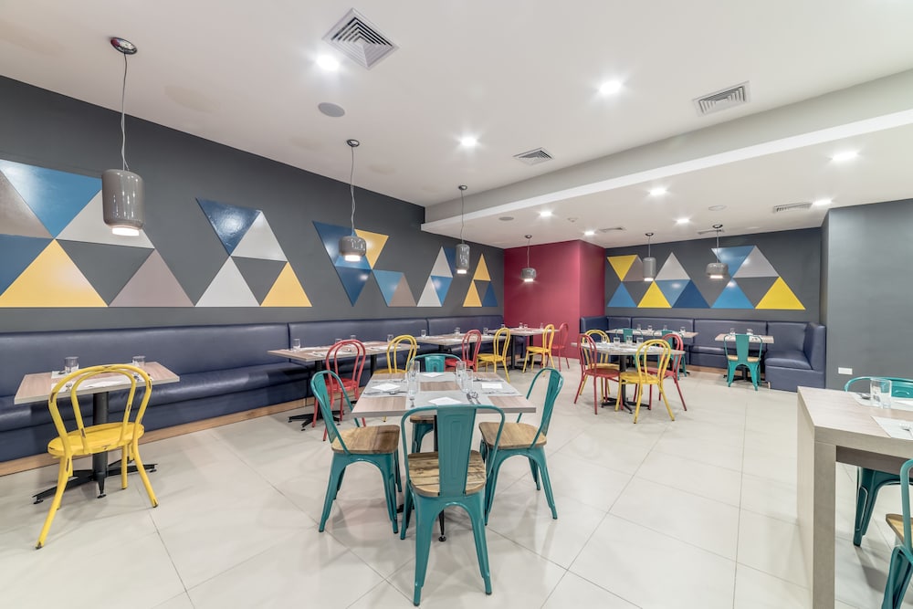 Novus Plaza Hodelpa — Restaurant & bars in Santo Domingo, Distrito Nacional