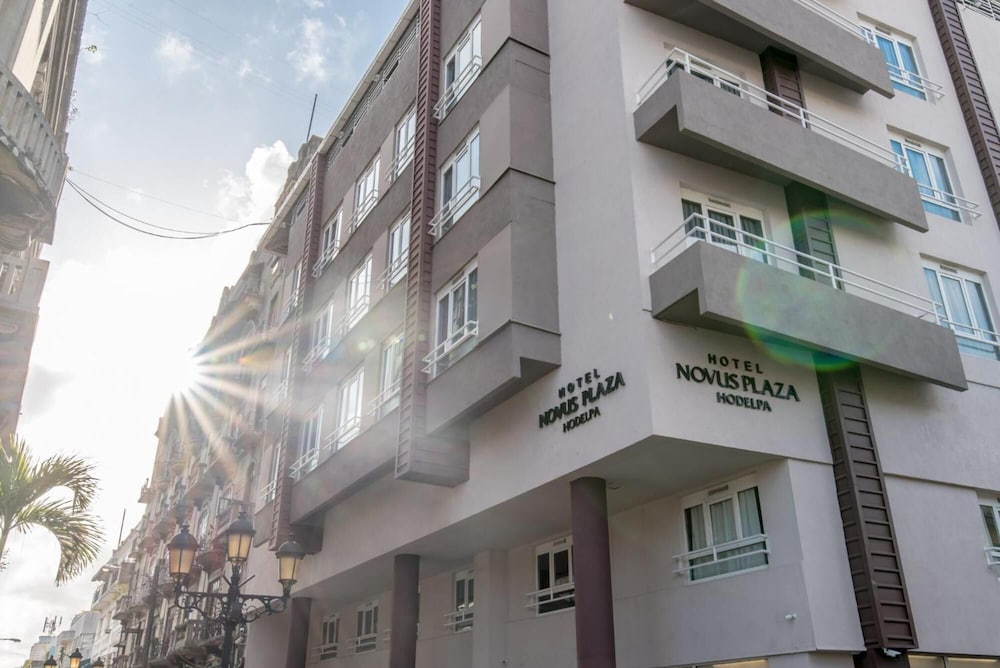 Novus Plaza Hodelpa — Hotel building in Santo Domingo, Distrito Nacional