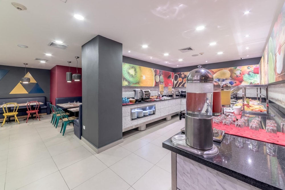 Novus Plaza Hodelpa — Restaurant & bars in Santo Domingo, Distrito Nacional