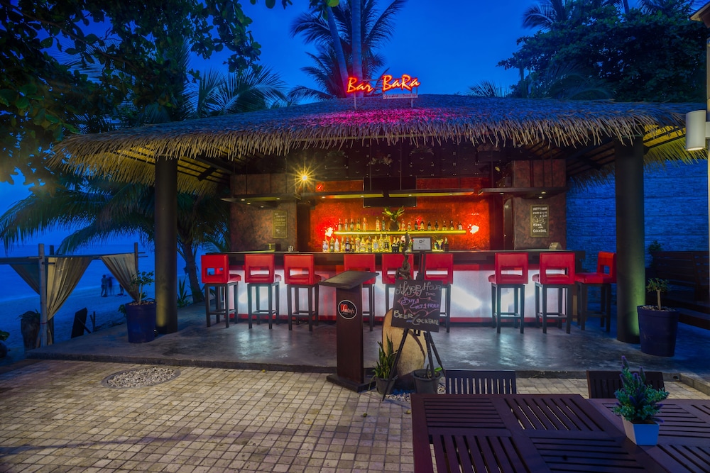 Weekender Resort — Restaurant & bars in Lamai Beach, Surat Thani