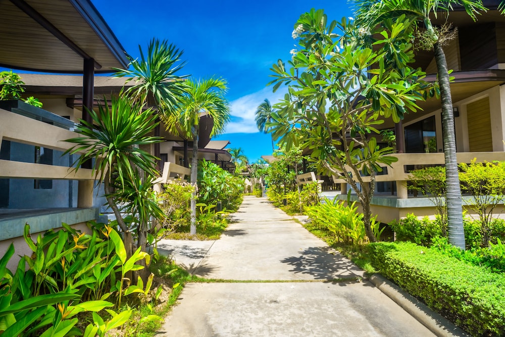Weekender Resort — Hotel building in Lamai Beach, Surat Thani