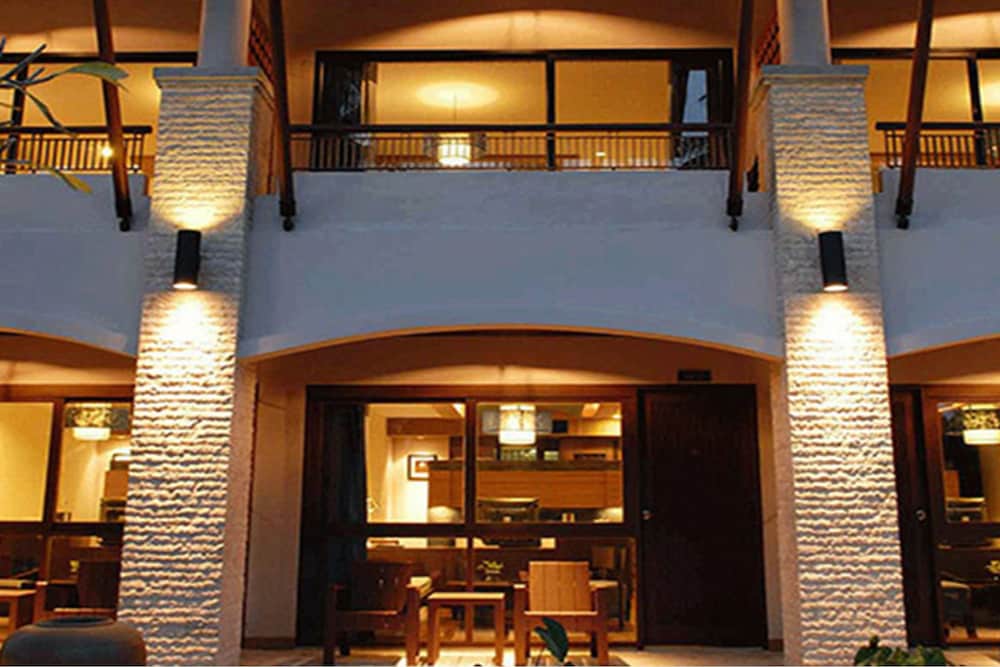Weekender Resort — Hotel building in Lamai Beach, Surat Thani