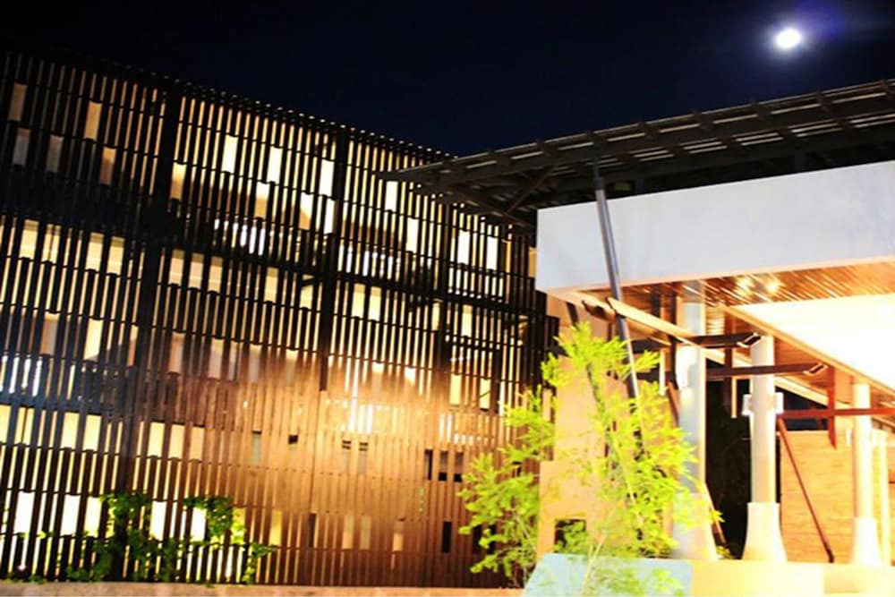 Weekender Resort — Hotel building in Lamai Beach, Surat Thani