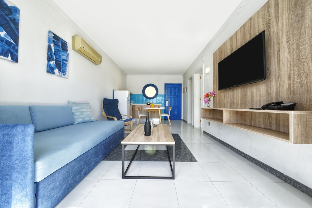 BLUESEA El Dorado — Hotel rooms in Puerto del Carmen, Canary Islands