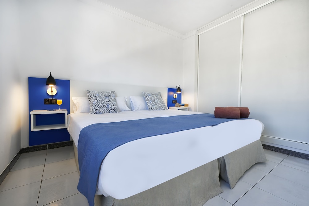 BLUESEA El Dorado — Hotel rooms in Puerto del Carmen, Canary Islands
