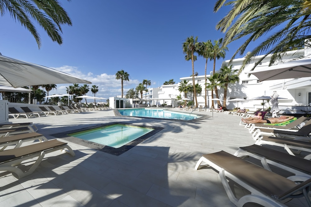 BLUESEA El Dorado — Swimming pool in Puerto del Carmen, Canary Islands