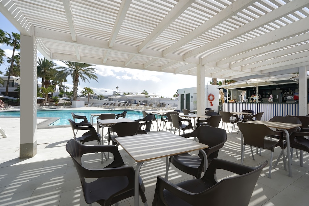 BLUESEA El Dorado — Restaurant & bars in Puerto del Carmen, Canary Islands
