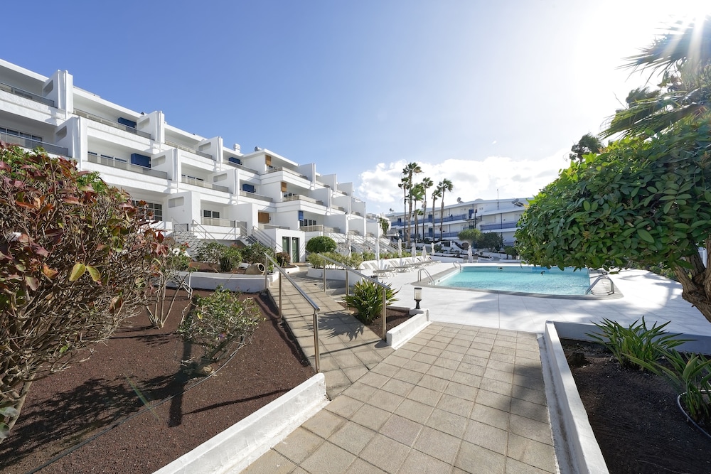 BLUESEA El Dorado — Swimming pool in Puerto del Carmen, Canary Islands