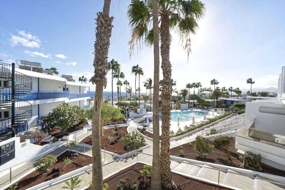 BLUESEA El Dorado — Swimming pool in Puerto del Carmen, Canary Islands
