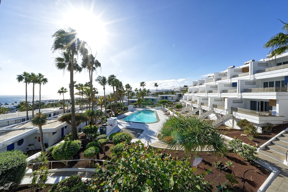 BLUESEA El Dorado — Swimming pool in Puerto del Carmen, Canary Islands