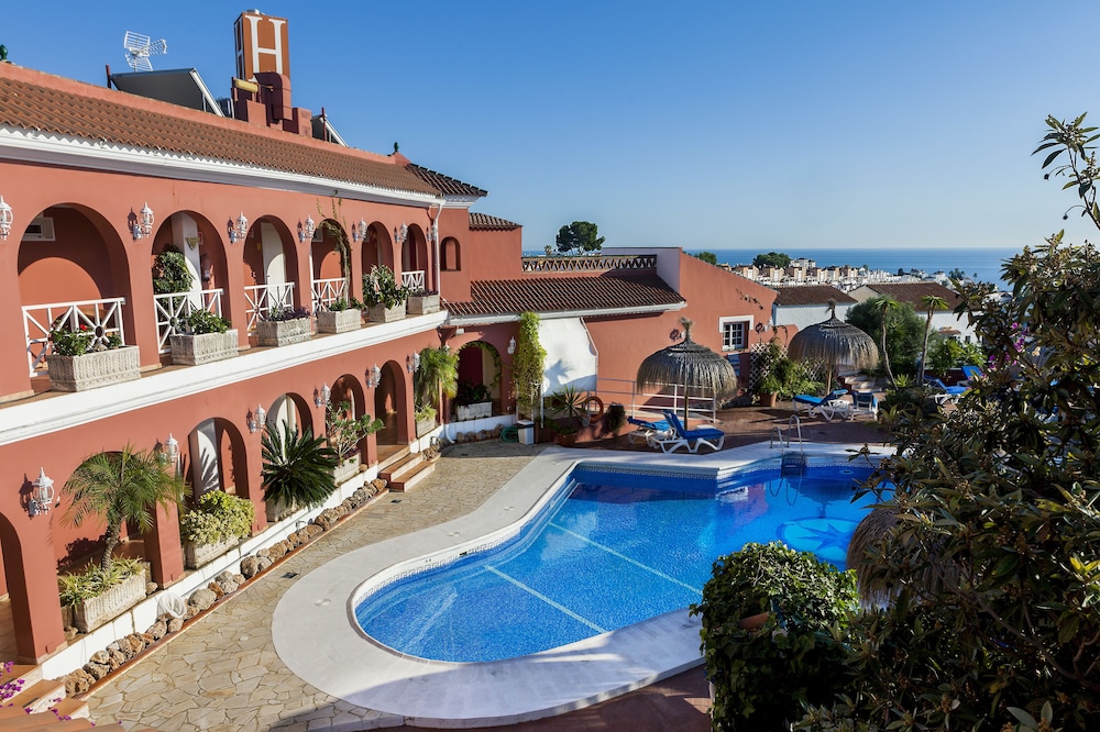 Hotel Los Arcos — Main photo in Nerja, Andalusia
