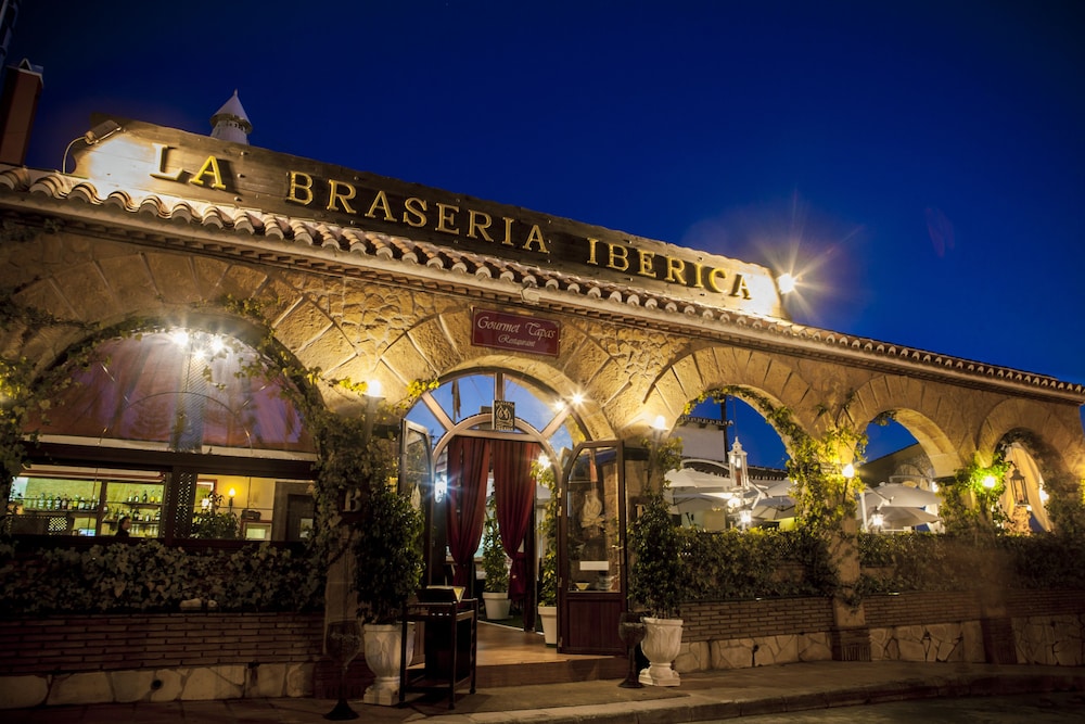 Hotel Los Arcos — Restaurant & bars in Nerja, Andalusia