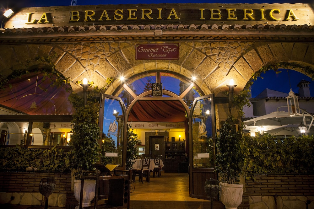 Hotel Los Arcos — Restaurant & bars in Nerja, Andalusia