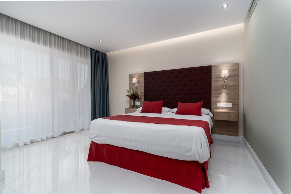 Hotel Los Arcos — Hotel rooms in Nerja, Andalusia