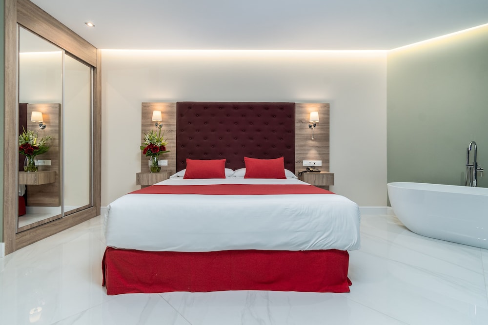 Hotel Los Arcos — Hotel rooms in Nerja, Andalusia