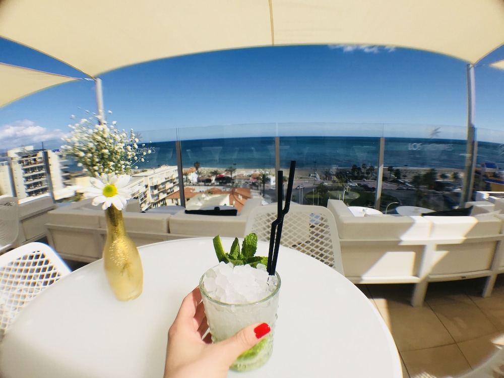 Hotel Los Jazmines — Restaurant & bars in Torremolinos, Andalusia