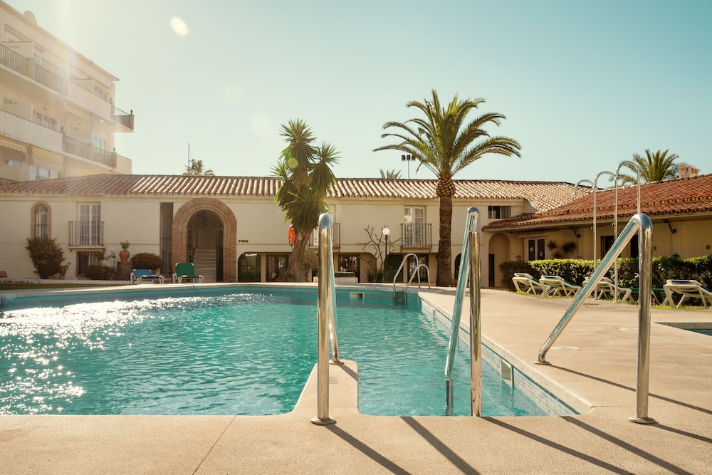 Hotel Los Jazmines — Swimming pool in Torremolinos, Andalusia