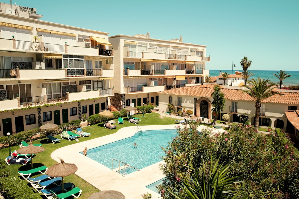 Hotel Los Jazmines — Main photo in Torremolinos, Andalusia