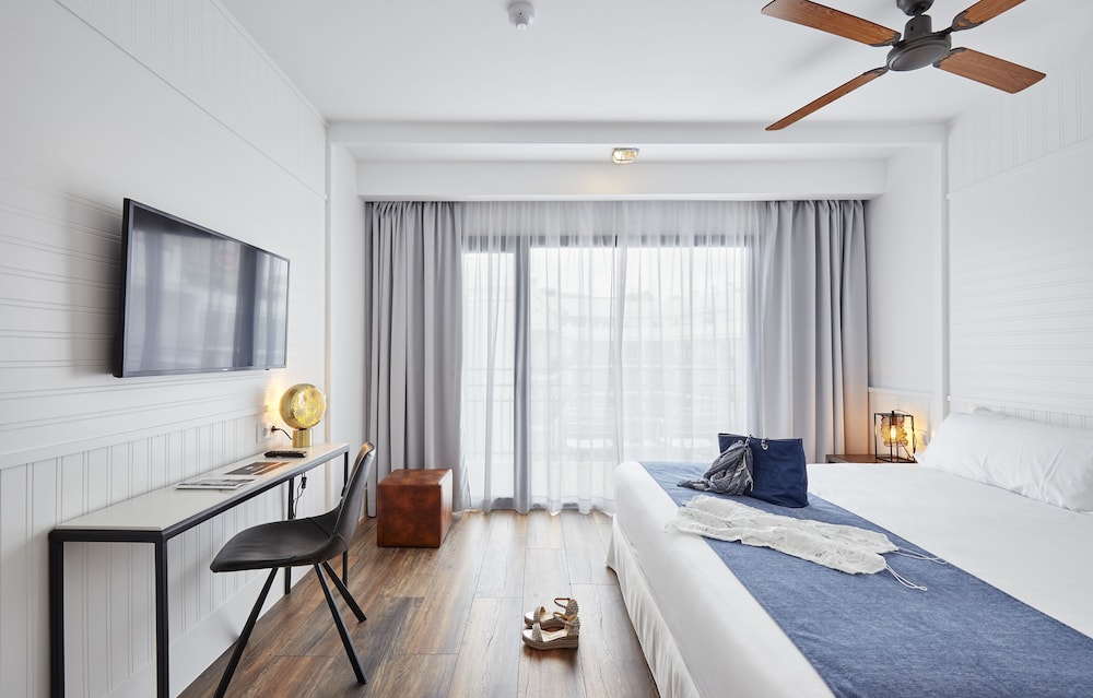 Gran Hotel Flamingo – Adults Only — Hotel rooms in Lloret de Mar, Catalonia