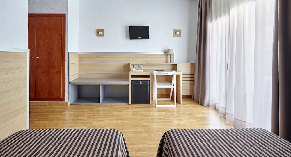 Gran Hotel Flamingo – Adults Only — Hotel rooms in Lloret de Mar, Catalonia