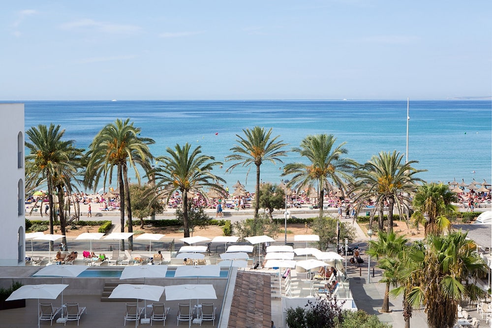 Myseahouse Hotel Flamingo - Adults Only — Beach in Playa de Palma, Balearic Islands