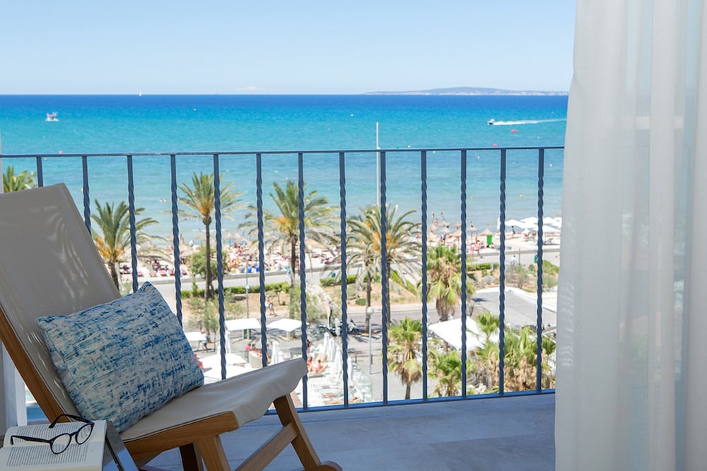 Myseahouse Hotel Flamingo - Adults Only — Beach in Playa de Palma, Balearic Islands