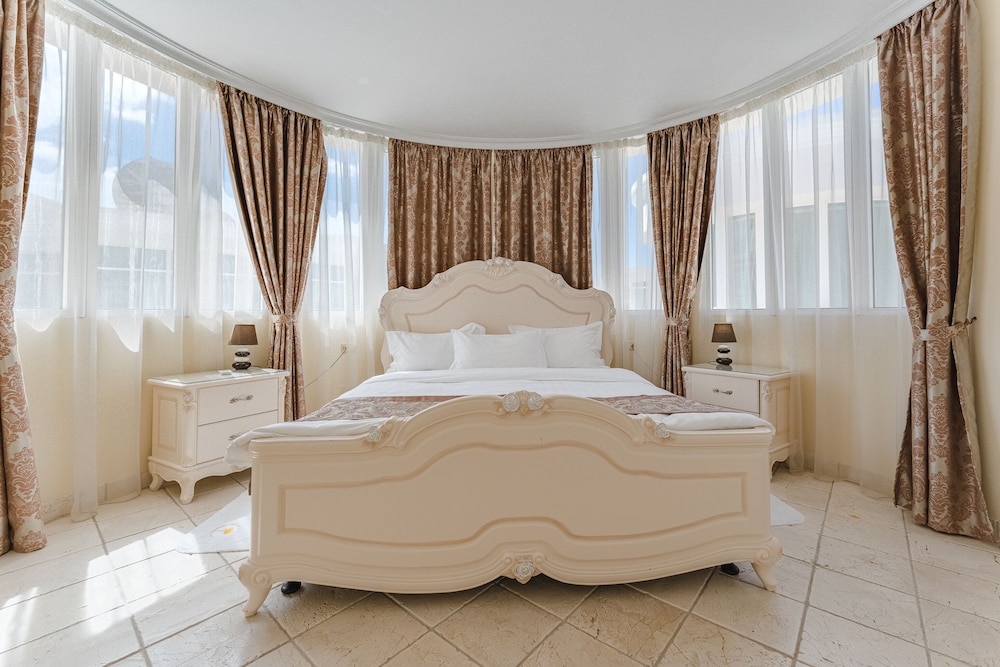 Flamingo Suites Boutique Hotel — Hotel rooms in Costa Adeje, Canary Islands