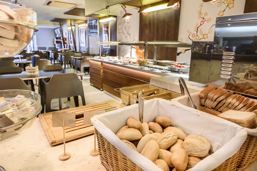 Hotel Florencio — Restaurant & bars in San Antonio, Balearic Islands
