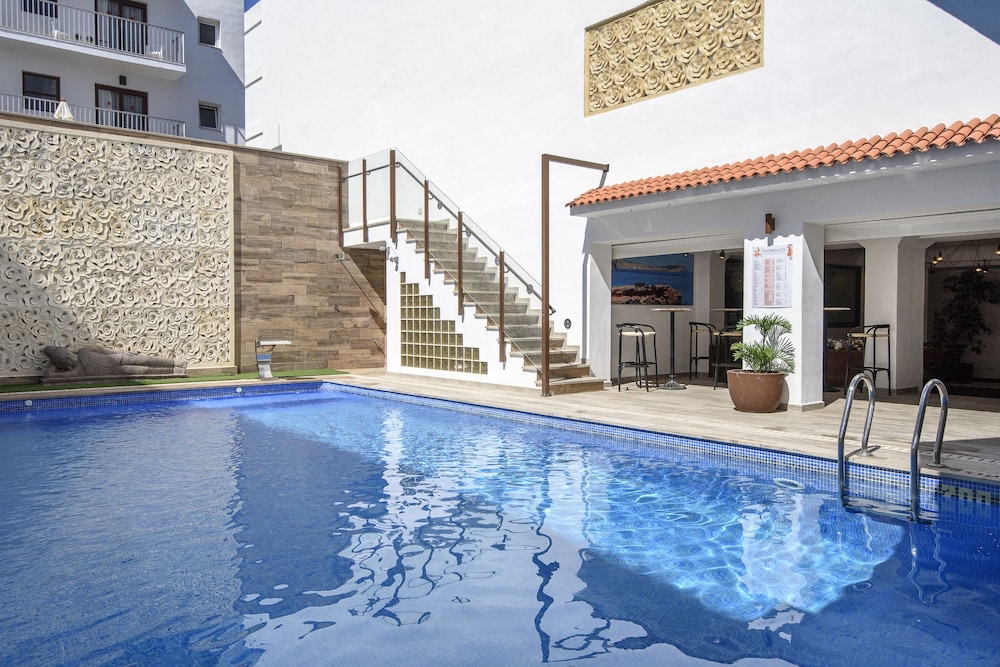 Hotel Florencio — Swimming pool in San Antonio, Balearic Islands