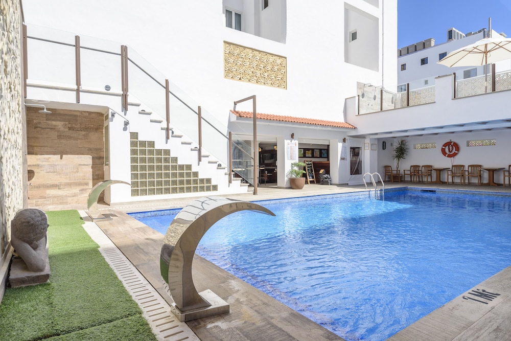 Hotel Florencio — Swimming pool in San Antonio, Balearic Islands