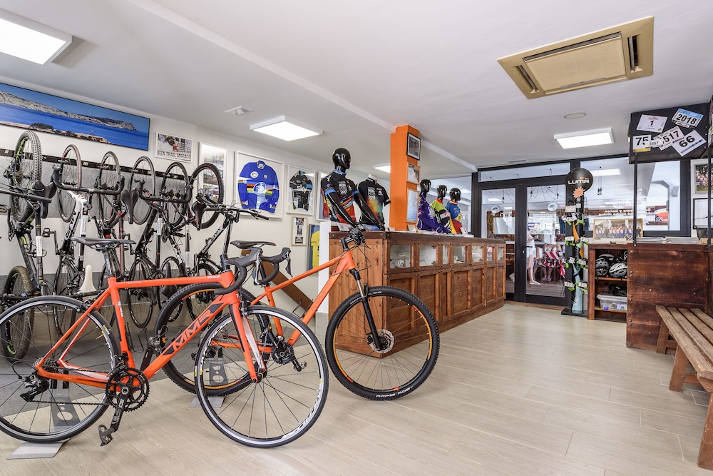 Hotel Florencio — Sports & recreation in San Antonio, Balearic Islands