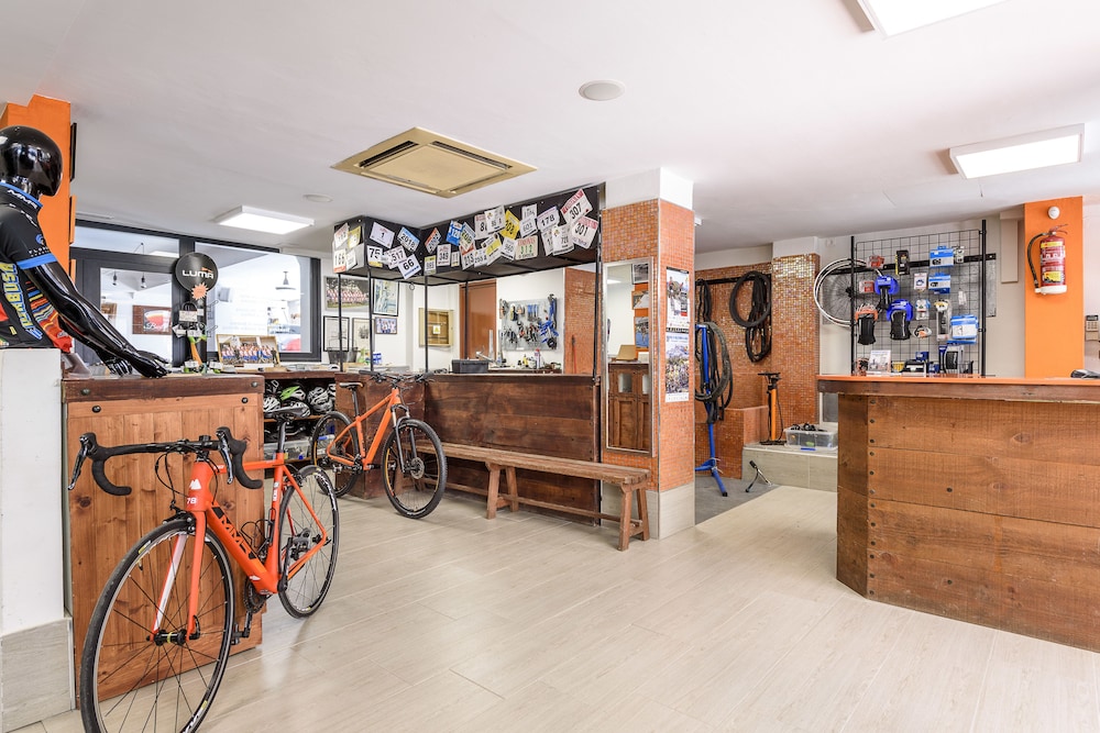 Hotel Florencio — Sports & recreation in San Antonio, Balearic Islands
