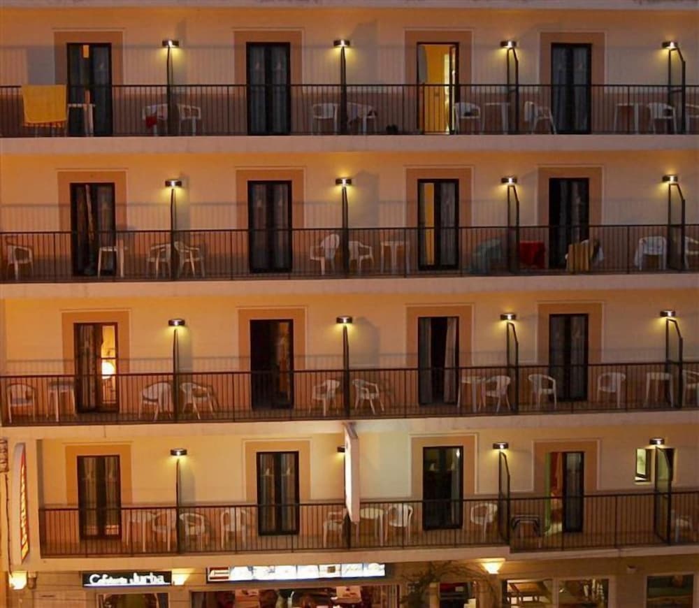 Hotel Florencio — Hotel building in San Antonio, Balearic Islands
