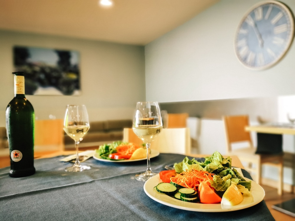 Hotel Floresta — Restaurant & bars in Puerto del Carmen, Canary Islands