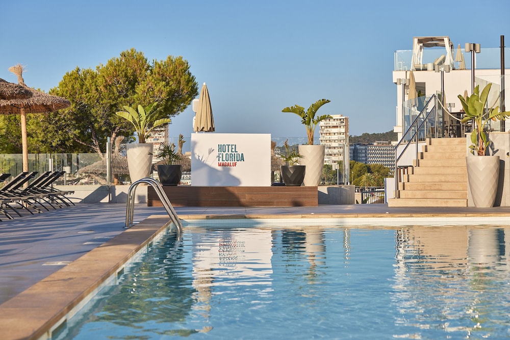 Hotel Florida Magaluf - Adults Only — Swimming pool in Magaluf, Balearic Islands