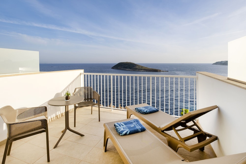 Hotel Florida Magaluf - Adults Only — Hotel rooms in Magaluf, Balearic Islands