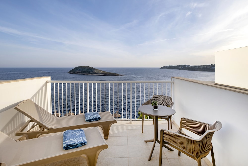 Hotel Florida Magaluf - Adults Only — Hotel rooms in Magaluf, Balearic Islands
