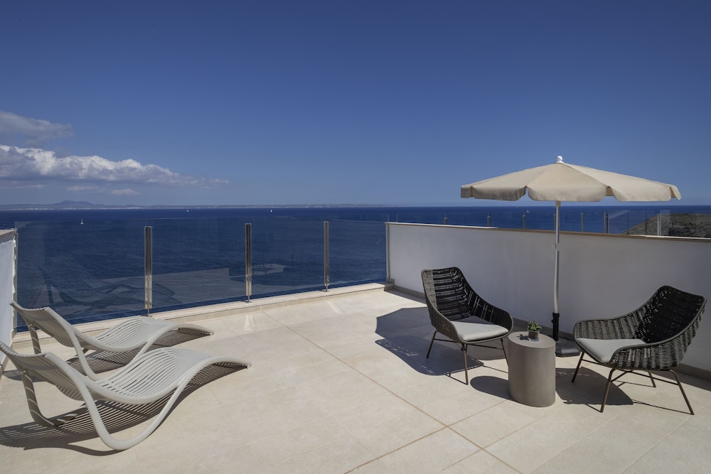 Hotel Florida Magaluf - Adults Only — Hotel rooms in Magaluf, Balearic Islands
