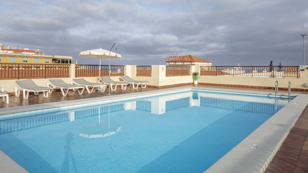 Apartamentos Be Smart Florida Plaza — Swimming pool in Puerto de la Cruz, Canary Islands